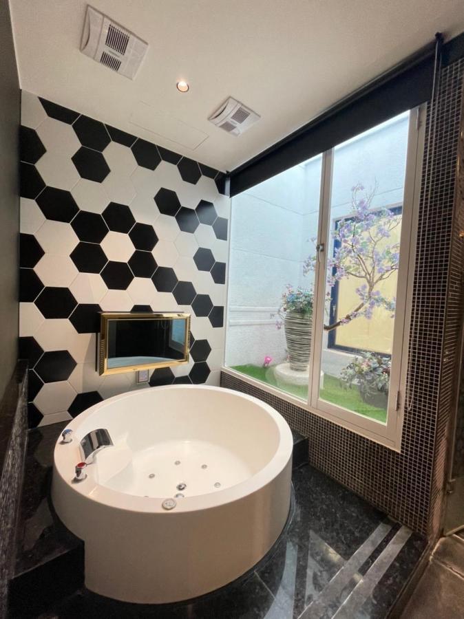 Minimalist Fashion Motel Taoyuan Exterior foto